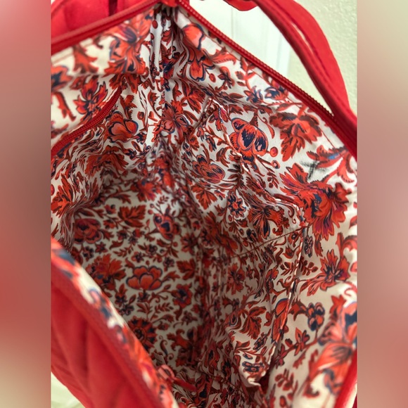 Vera Bradley red quilted shoulder bag - EUC - Picture 7 of 8